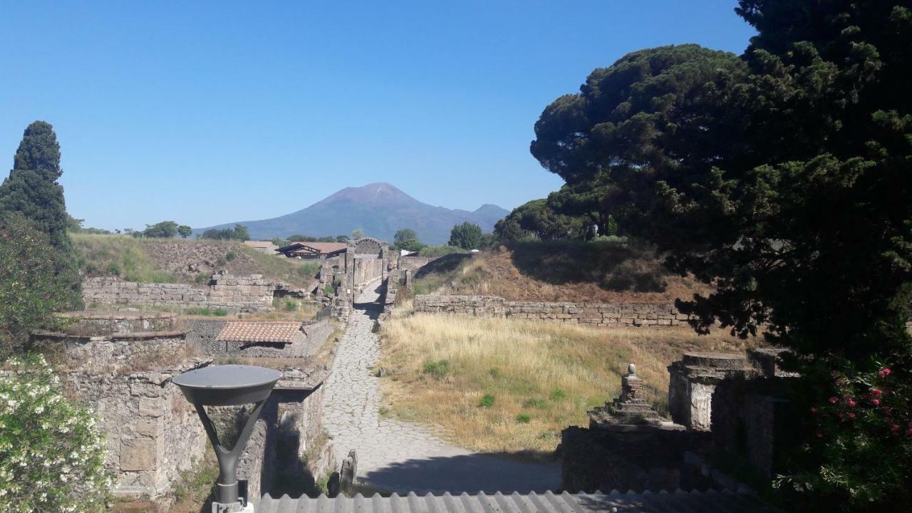 B&B Cornelia Pompei Exterior foto