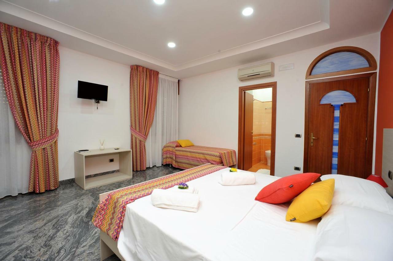 B&B Cornelia Pompei Exterior foto